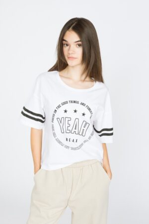 Balts oversize T-krekls YEAH meitenēm